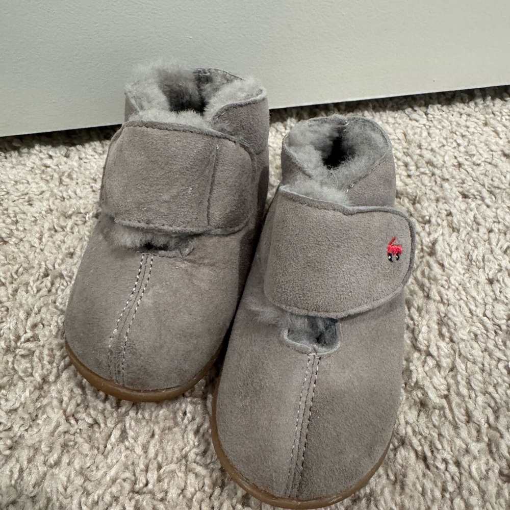 See Kai run Avery Grey Shearling booties